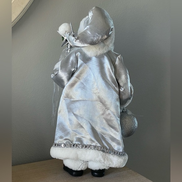 Silver Santa figure - Picture 3 of 6